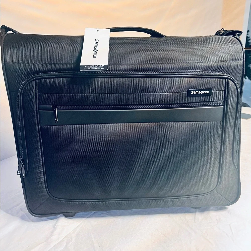 Samsonite Ascella 3.0 Softside Expandable Wheeled Garment Bag